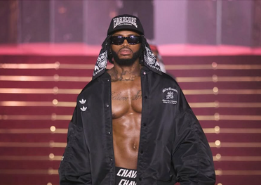 Paris Menswear SS26 Proved That Sneakers Are Still Indispensable on the Runway